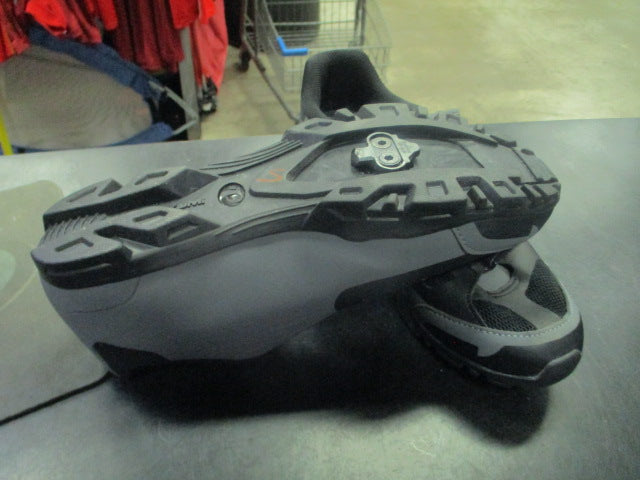 Load image into Gallery viewer, Used Pearl Izumi Interface SPD Cycling Shoes Size 42
