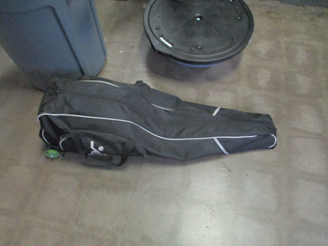 Load image into Gallery viewer, Used LEONARK Fencing Draw-bar Wheel Bag for Epee Saber and Foil
