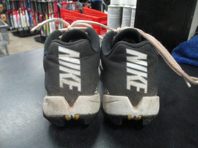 Load image into Gallery viewer, Used Nike Fast Flex Cleats In Black Size 2Y
