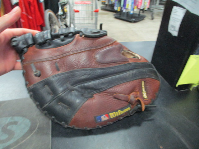 Load image into Gallery viewer, Used Wilson A905 12 3/4" First Base Mitt - RHT
