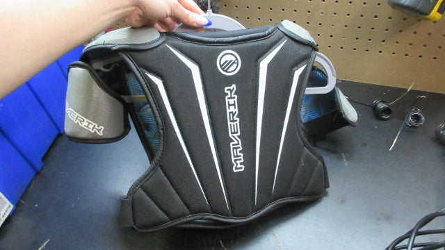 Load image into Gallery viewer, Used Maverick Charger EKG  Lacrosse Shoulder Pads - Size Small
