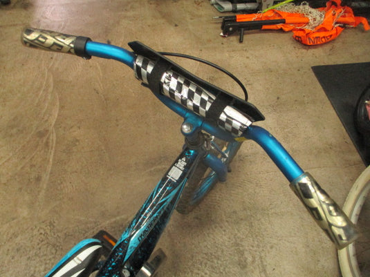 Used Dynacraft Suspect 16" Bike w/ Training Wheels