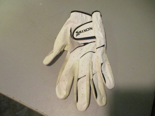 Used Srixon Adult Medium Golf Glove - LH