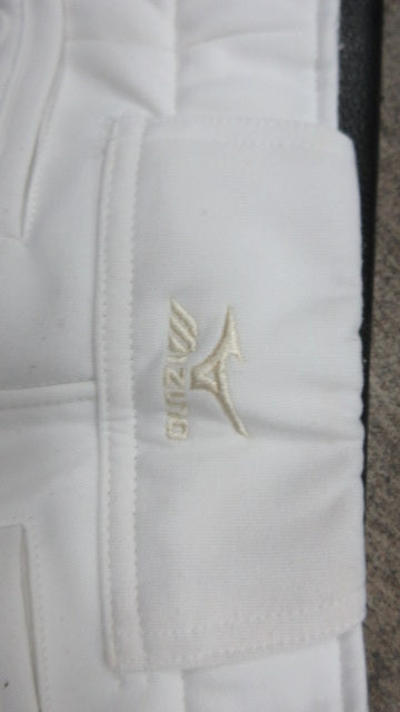 Load image into Gallery viewer, Used Mizuno Open Bottom Youth XL Baseball Pant
