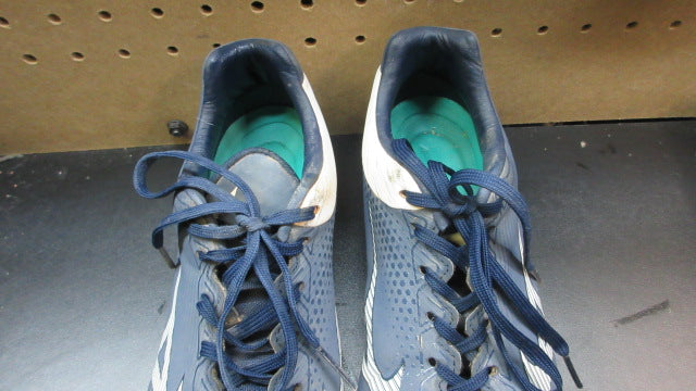 Load image into Gallery viewer, Used Mizuno Wave Lightrevo TPU Men's Molded Low Baseball Cleats - Size 7
