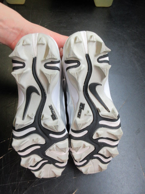 Load image into Gallery viewer, Used Nike Boys' Alpha Menace 4 Shark Football Cleats - Size Youth 2
