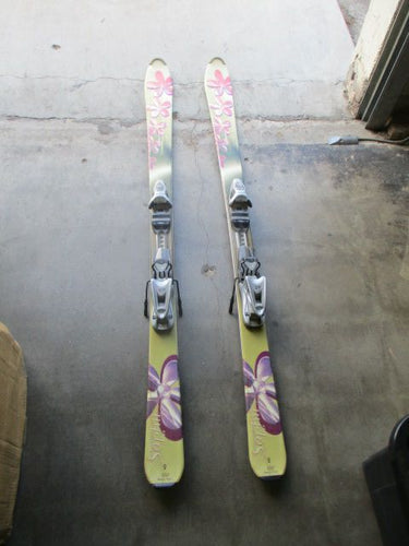 Used Rossignol Saphir Fun Downhill Skis w/ Look Nova Bindings - 150 cm