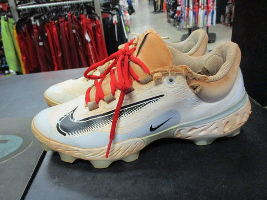 Used Nike React Size 8.5 Cleats