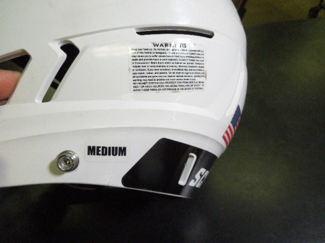 Load image into Gallery viewer, Used Schutt F7 Air  Elite Youth Helmet Size Medium Last Cert 2026 Jaw Pads BC
