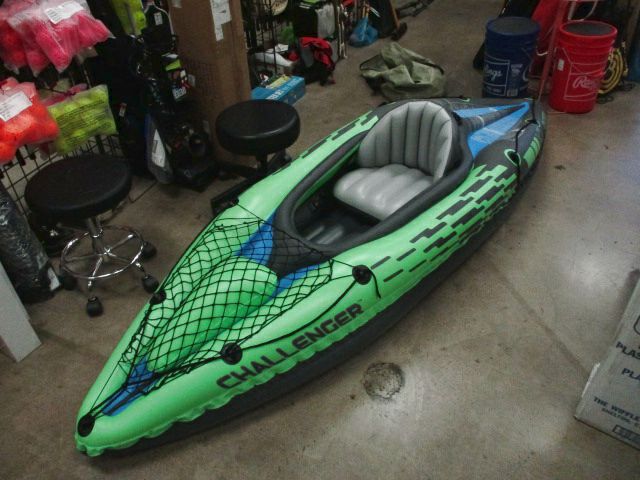 Load image into Gallery viewer, Used Intex Challenger K1 1 Person Inflatable Sport Kayak
