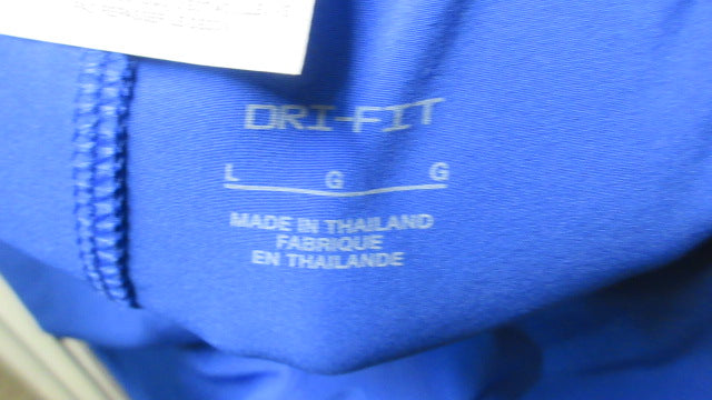 Load image into Gallery viewer, Nike Standard Fit Blue Shorts Youth Size Large - Like New
