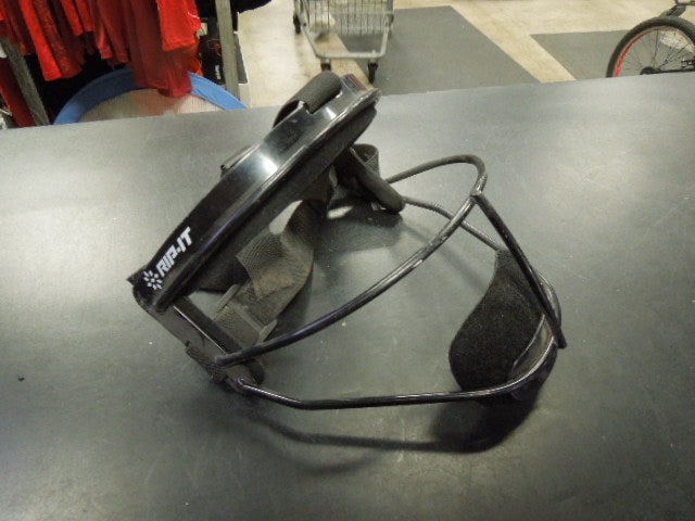 Load image into Gallery viewer, Used Rip It Fielders Mask in Black

