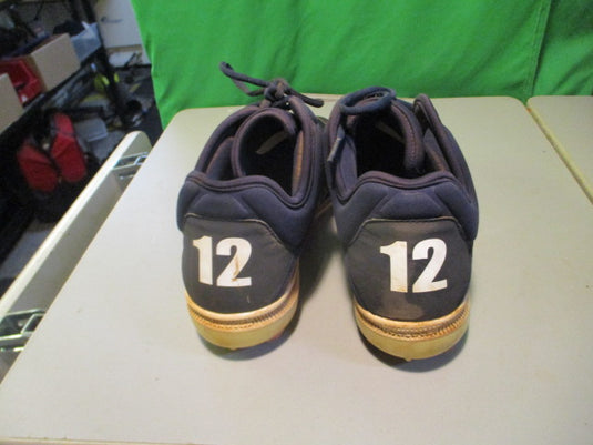 Used New Balance Size 8.5 Cleats