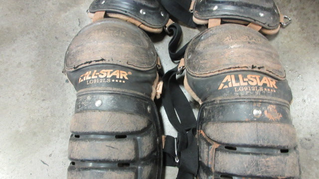 Load image into Gallery viewer, Used All Star LG912LS Youth Catchers Shin Guards
