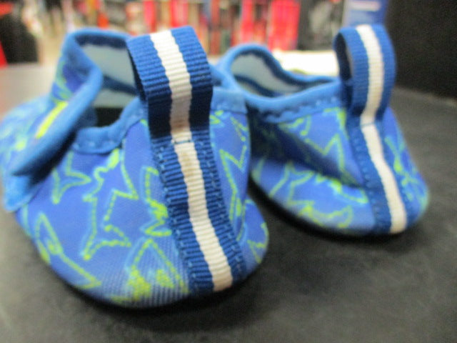 Load image into Gallery viewer, Used Racqua Kids 28/29 Water Shoes
