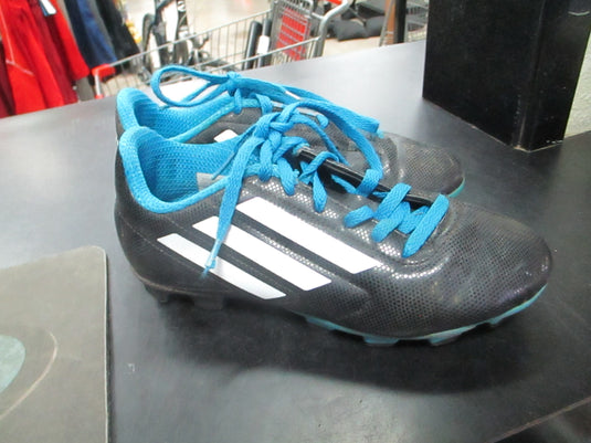 Used Adidas Size 1.5 Soccer Cleats