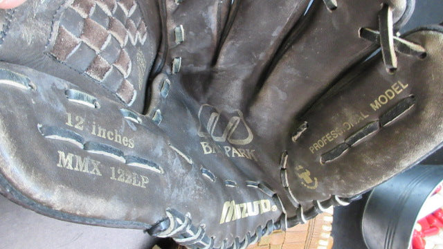 Load image into Gallery viewer, Used Mizuno Ball Park 12" Glove - RHT
