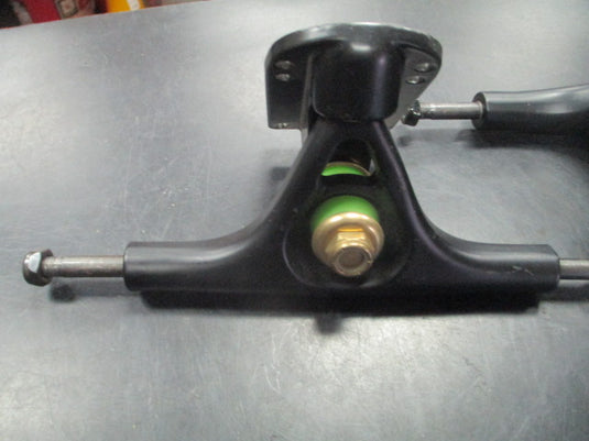 New SKATEBOARD TRUCKS Set of 2 Black