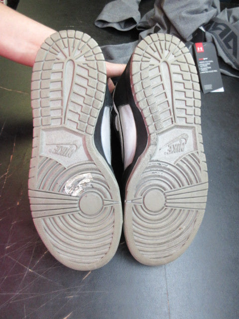 Load image into Gallery viewer, Used Nike Dunk High Pro SB Sneakers - Size 7
