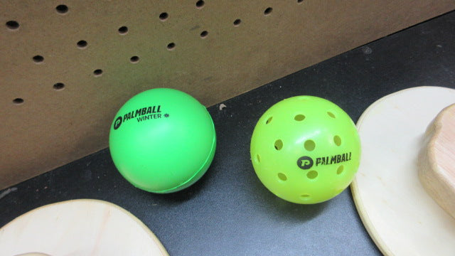 Load image into Gallery viewer, Used Palm Ball Starter Kit
