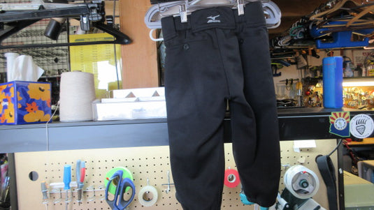 Used Mizuno Baseball Knickers - Size Youth Medium