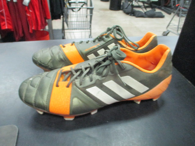 Load image into Gallery viewer, Used Adidas Nitro Charge 1.0 Size 8.5 Soccer Cleats
