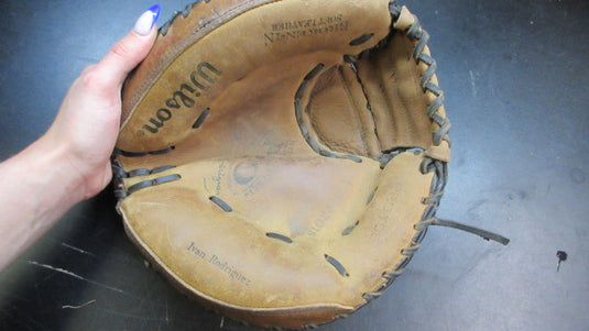 Used Wilson Pro Ivan Rodriguez 11" Leather Catchers Glove - RHT