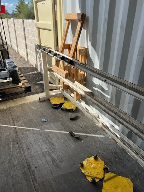 Load image into Gallery viewer, Used SAMSON White Commercial DUMBELL RACK 91&quot; 7.58 feet

