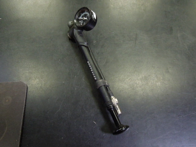 Load image into Gallery viewer, Used Bontrager Bicyle Shock Pump
