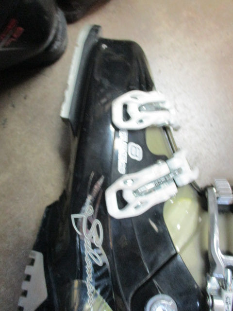 Used Salomon 8 Divine RS Size 8.5 Downhill Ski Boots