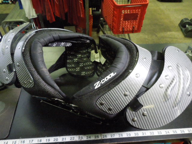 Load image into Gallery viewer, Used Gear Pro Tec Z- Cool Skill Football Shoulder Pads Size Small
