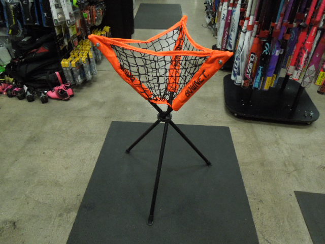 Load image into Gallery viewer, Used Bownet Ball Caddy with Carry Bag
