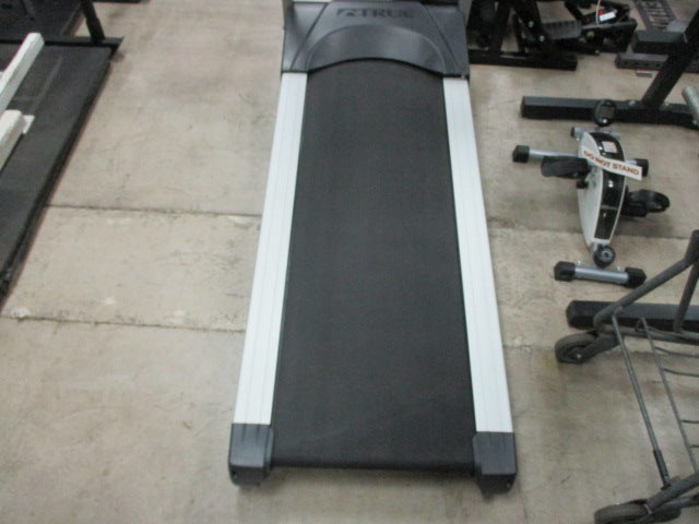 Load image into Gallery viewer, Used True M50 Treadmill
