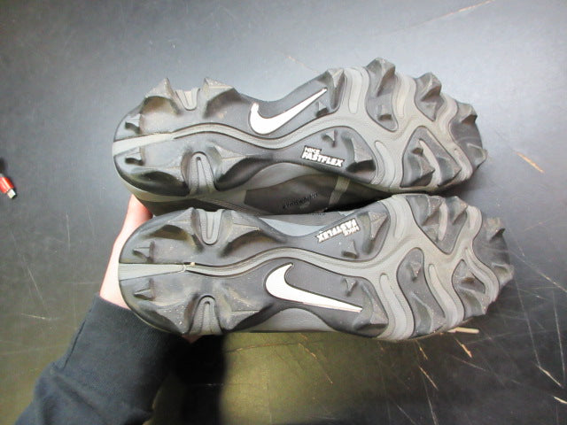 Load image into Gallery viewer, Used Nike Alpha Menace 3 Shark Football Cleats - Size Youth 5
