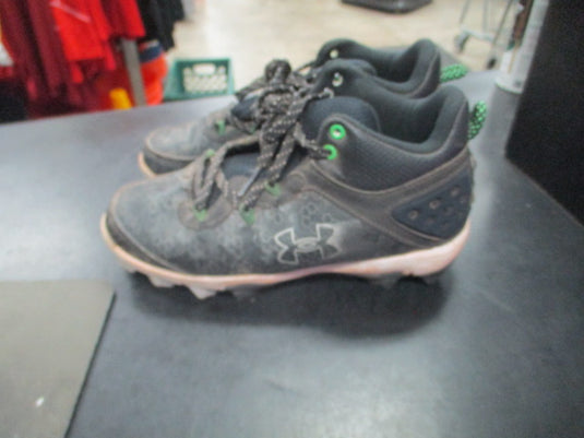 Used Under Armour Sz 3.5 Cleats