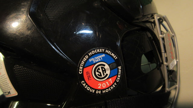 Load image into Gallery viewer, Used CCM FL 40 Hockey Helmet (Broken Adj Latch)
