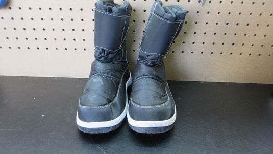 Used Mountain Wearhouse Winter Snow Boots - Size 5
