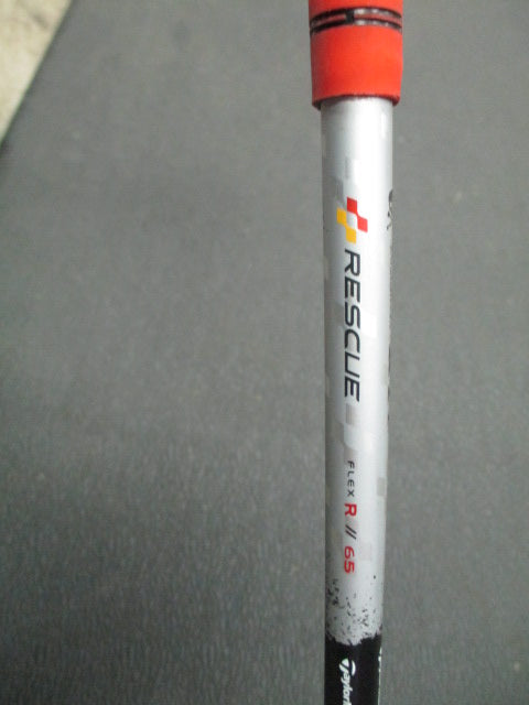 Load image into Gallery viewer, Used taylormade Rescue 23.5 Degree Hybrid - RHT
