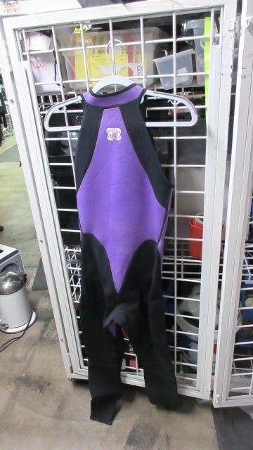 Load image into Gallery viewer, Used Body Glove Bad Betty 2 Piece Wet Suit Womens Size 5/6
