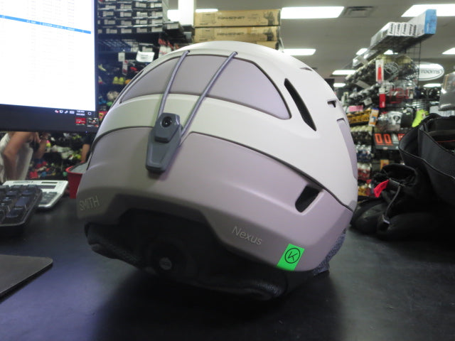 Load image into Gallery viewer, Used Smith Nexus Iconic+ MIPS Koroyd BOA Adjustable Ski Helmet Size Large
