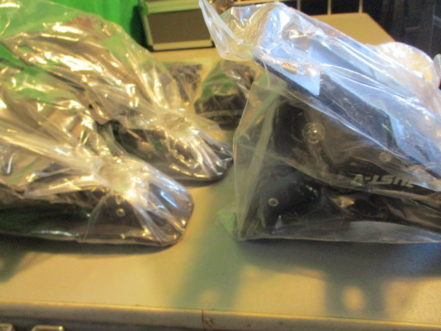 Load image into Gallery viewer, Used Just V Steel Kayak Saddle Roof Rack
