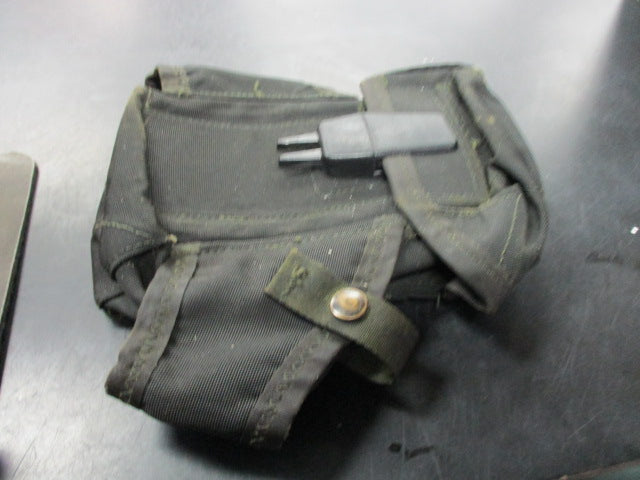 Load image into Gallery viewer, Used US Army 20RD Magzine Ammo Nylon Belt Pouch
