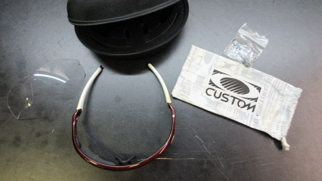 Load image into Gallery viewer, Used Oakley Radar Sunglasses with extra Clear Lens &amp; Hard Case
