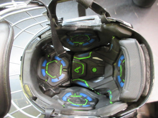 Load image into Gallery viewer, Used Bauer RE-AKT 155 Adjustable Hockey Helmet W/ Mask - Size Large
