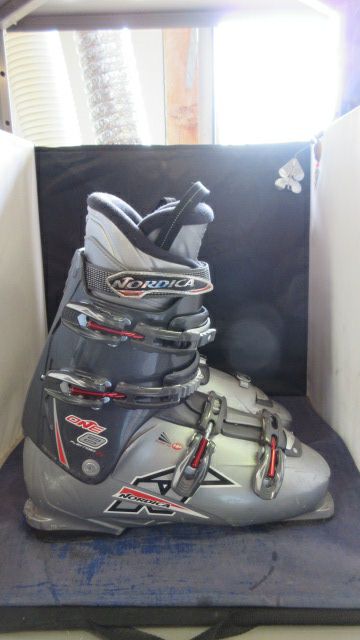 Used Nordica One 8 Flex Index 45 Downhill Ski Boots Size 32.5