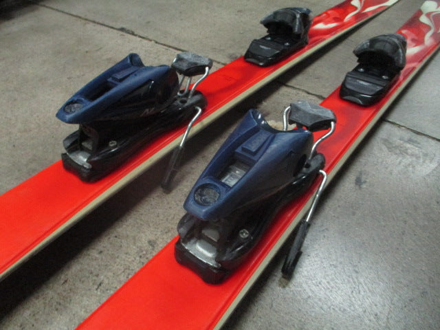 Load image into Gallery viewer, Used Dynastar Troubled Youth 146cm Skis w/ Look N10 Bindings
