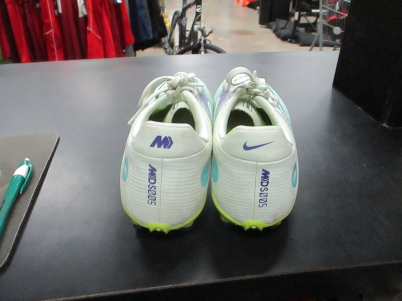 Load image into Gallery viewer, Used Nike Mercurial MD S005 Size 6 Soccer Cleats
