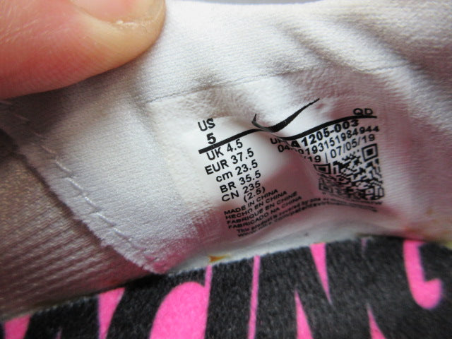 Load image into Gallery viewer, Used Nike Zoom 400 Spikes Sprint Pure Platinum Track Shoes - Size 5
