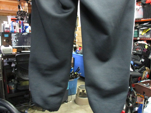 Load image into Gallery viewer, Used Mizuno Elastic Bottoms Size Small Softball Pants (HAS SMALL HOLE)
