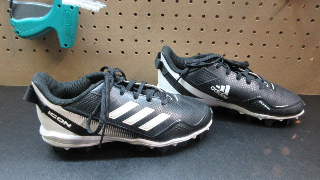 Load image into Gallery viewer, Used Adidas Icon Baseball Cleats - Size 5.5
